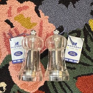 2 NWT Peugeot Transparent Pepper Grinders